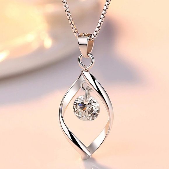 Jewelry - *925 Sterling Silver Diamond Waterdrop Necklace
